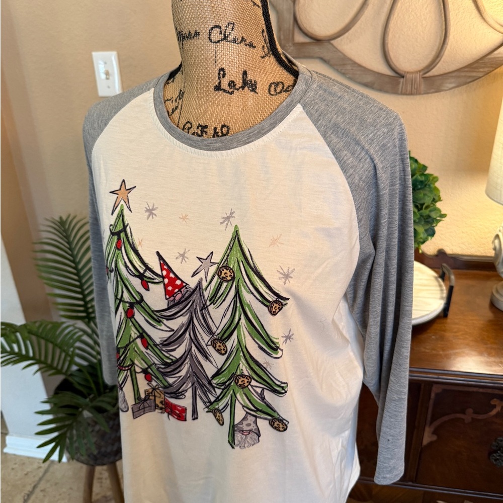 Festive Christmas Tree Raglan Shirt - Picture 5 of 12
